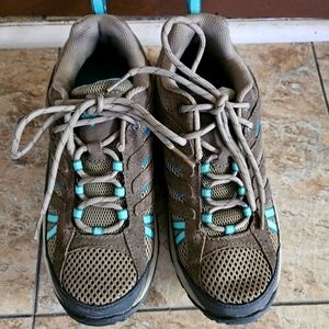 Columbia Techlite hiking shoes sz 8 1/2